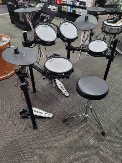 Alesis - SURGESEKITXUS 2